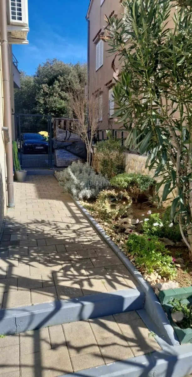 diklo - apartman 50 m2 u blizini mora - slika 39