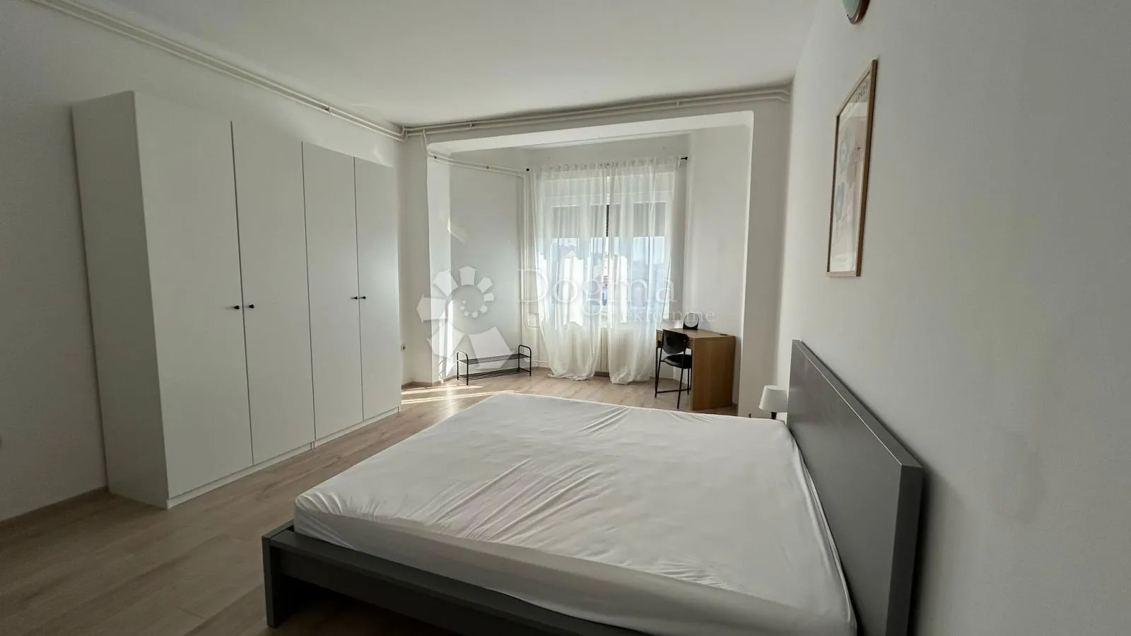prostrani stan u centru s panoramskim pogledom na grad - 2 terase! - slika 10