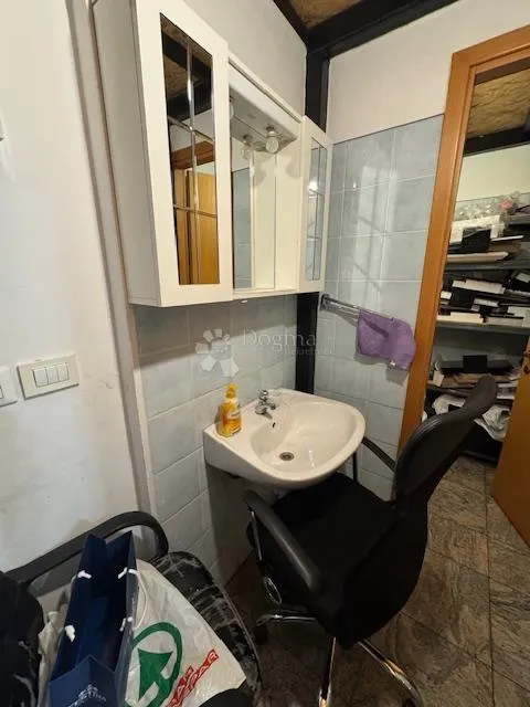 poslovni prostor 66 m² – pećine - slika 6