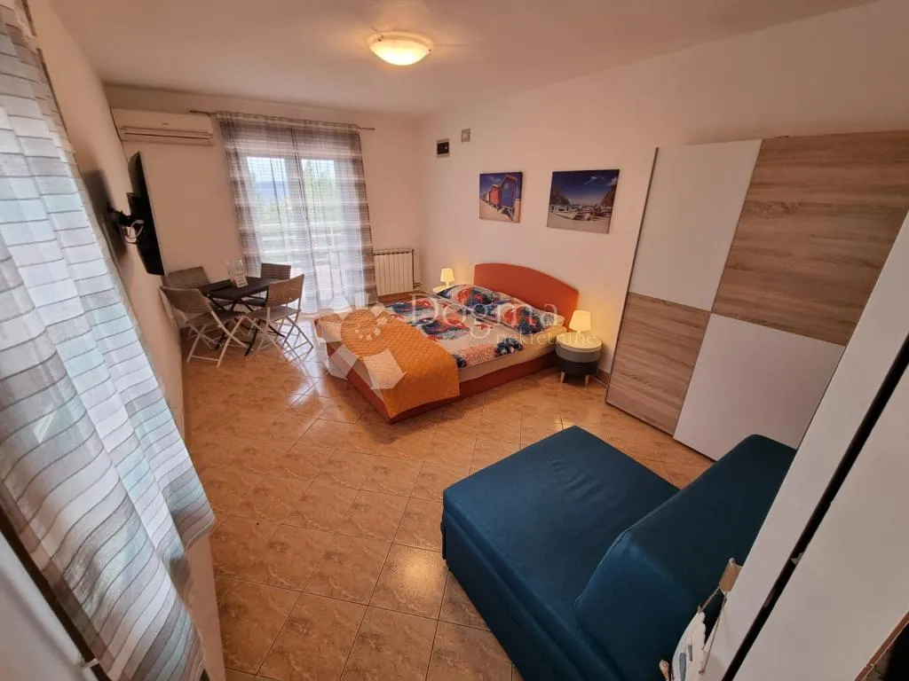dva apartmana - prilika za investitore - slika 8