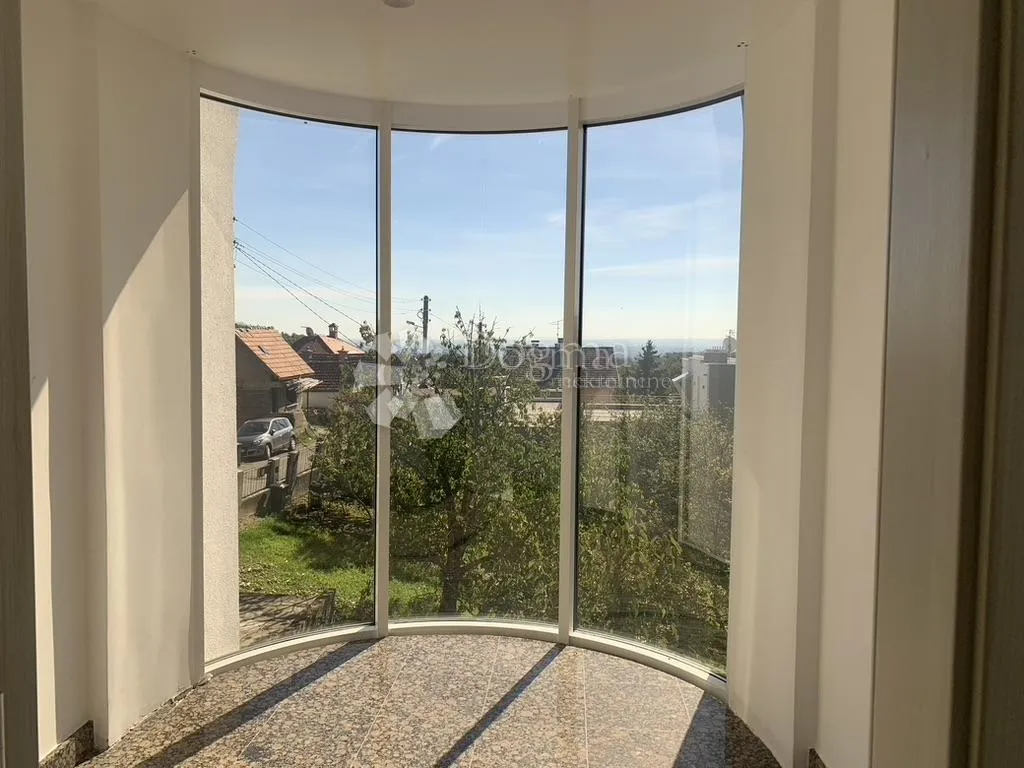 villa s bazenom na pantovčaku - slika 9