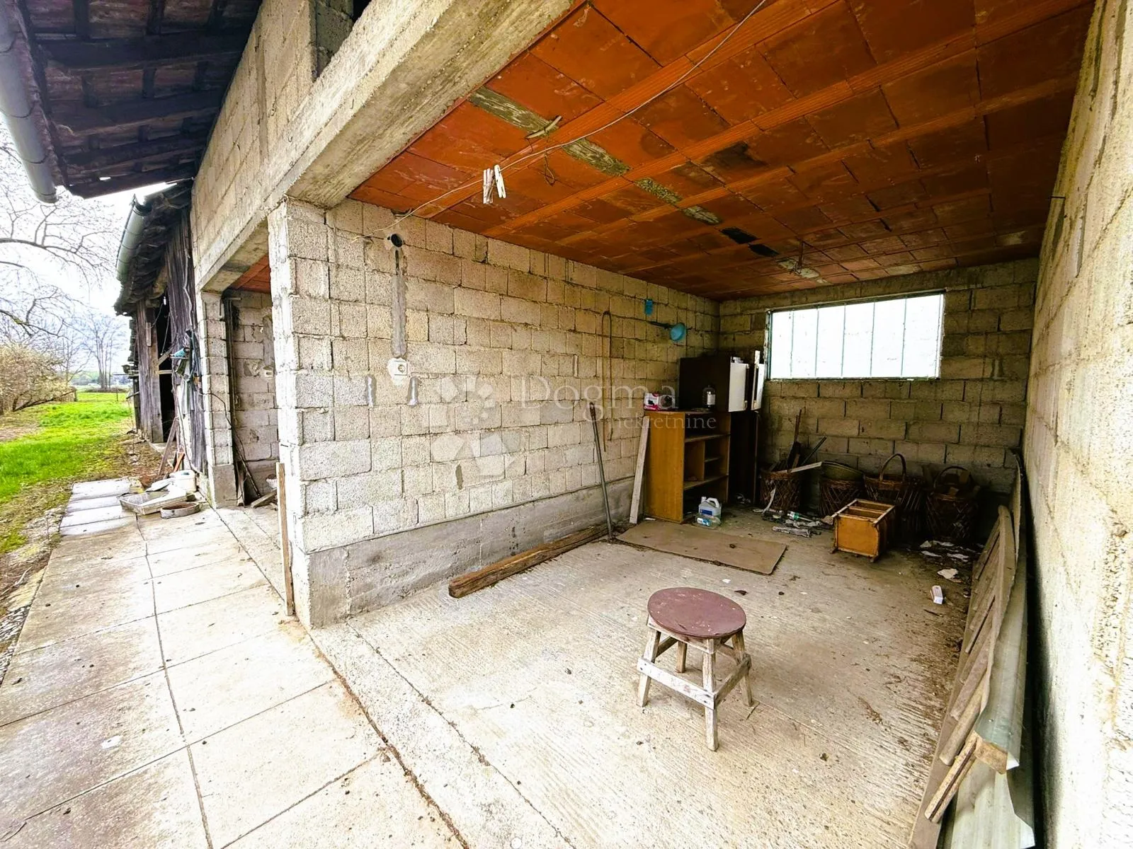 kuća za život i hobije - prostor, priroda i potencijal u strugi - slika 15