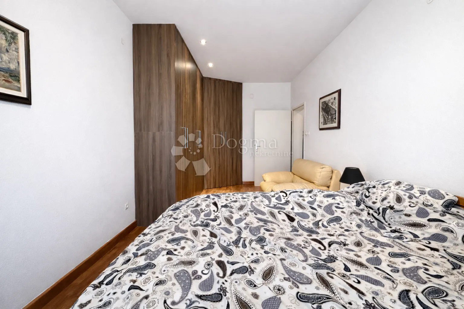 donji grad – 3-sobni stan 77 m², prizemlje - slika 7