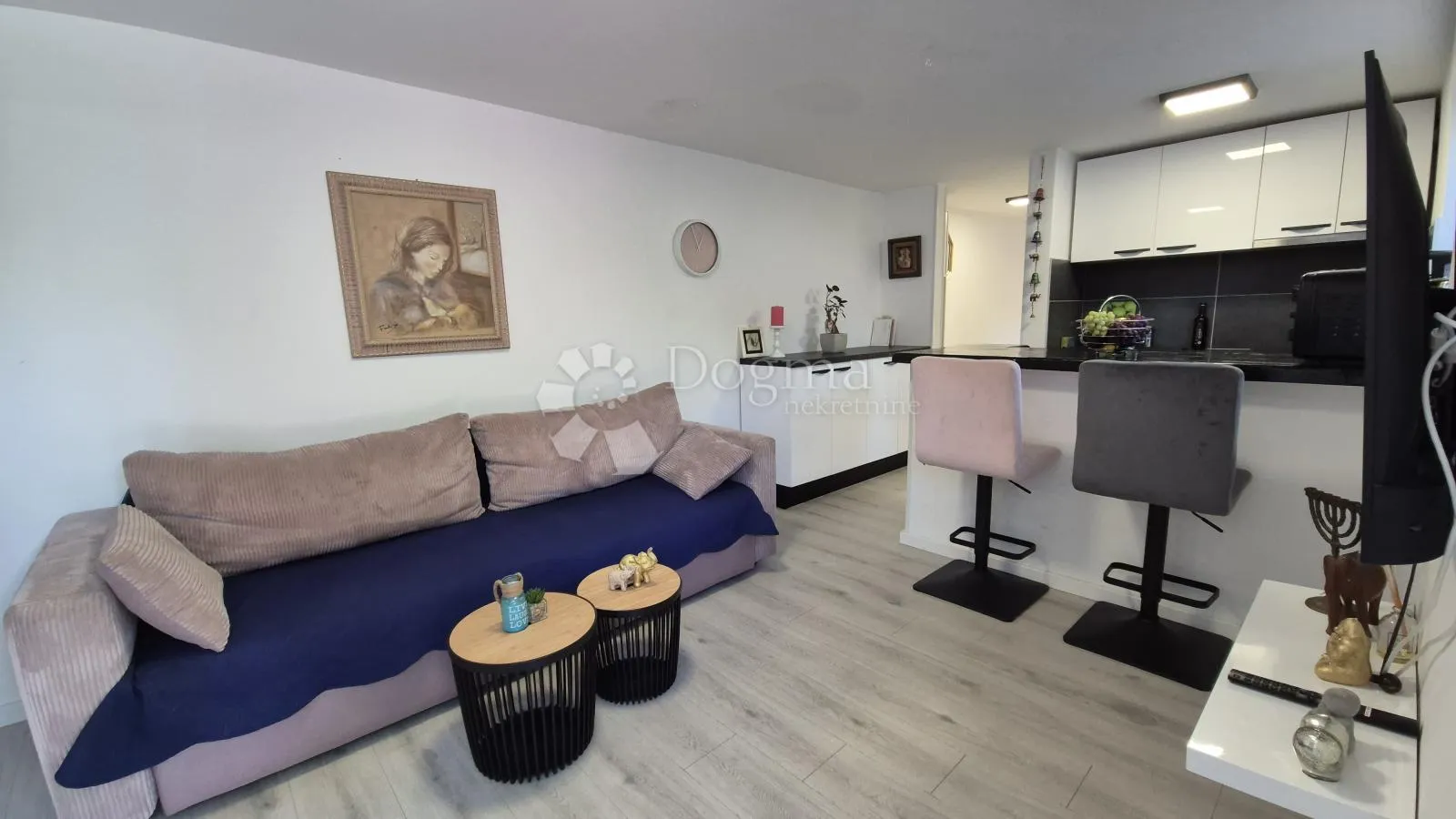 njivice - apartman samo 50 metara od plaže - slika 3