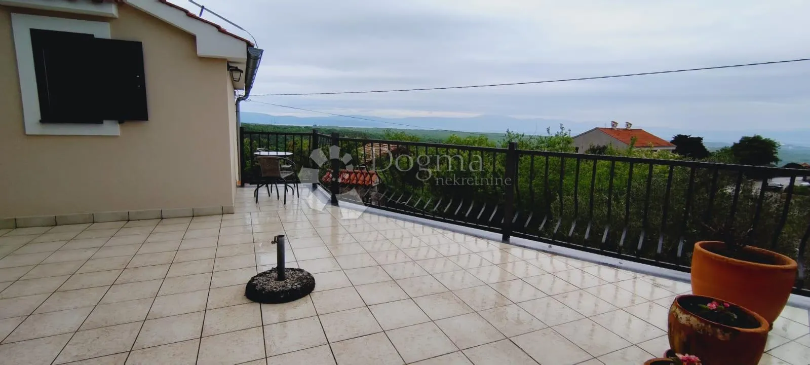 otok krk - kuća sa pogledom na more - slika 21