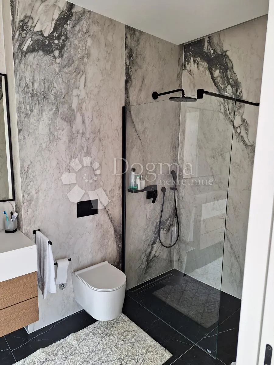 opatija luksuzni penthouse sa bazenom - slika 19