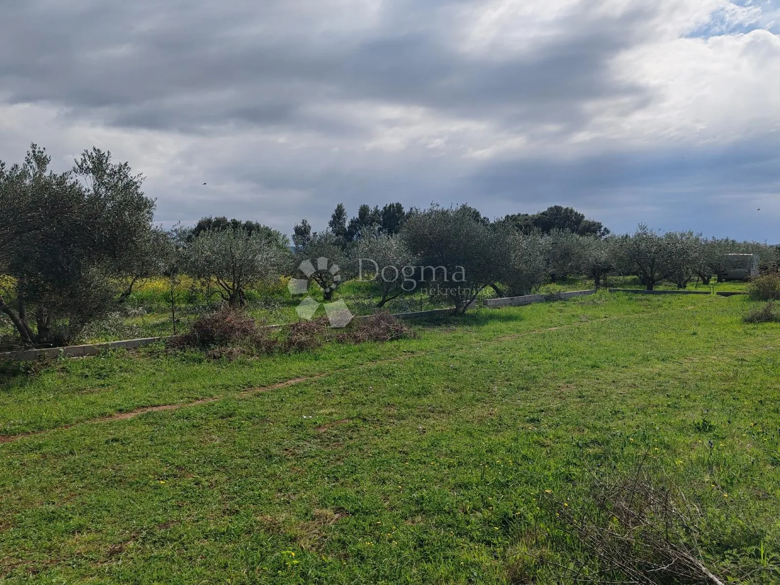 građevinsko zemljište sukošan 1062 m2 - slika 3