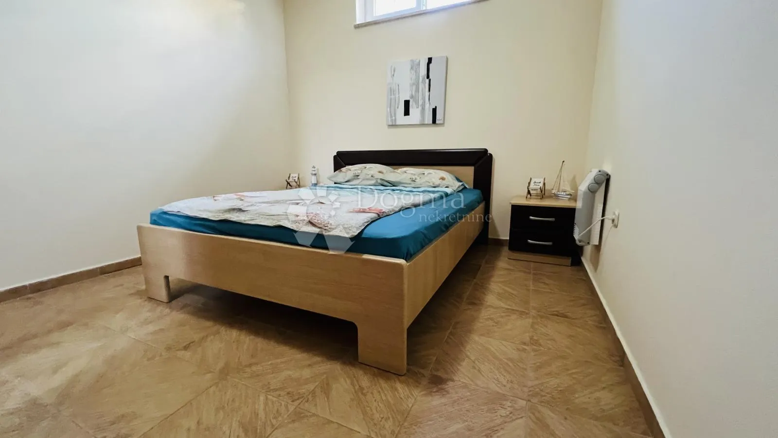 dvoetažni stan sa velikim vrtom u medulinu - slika 14