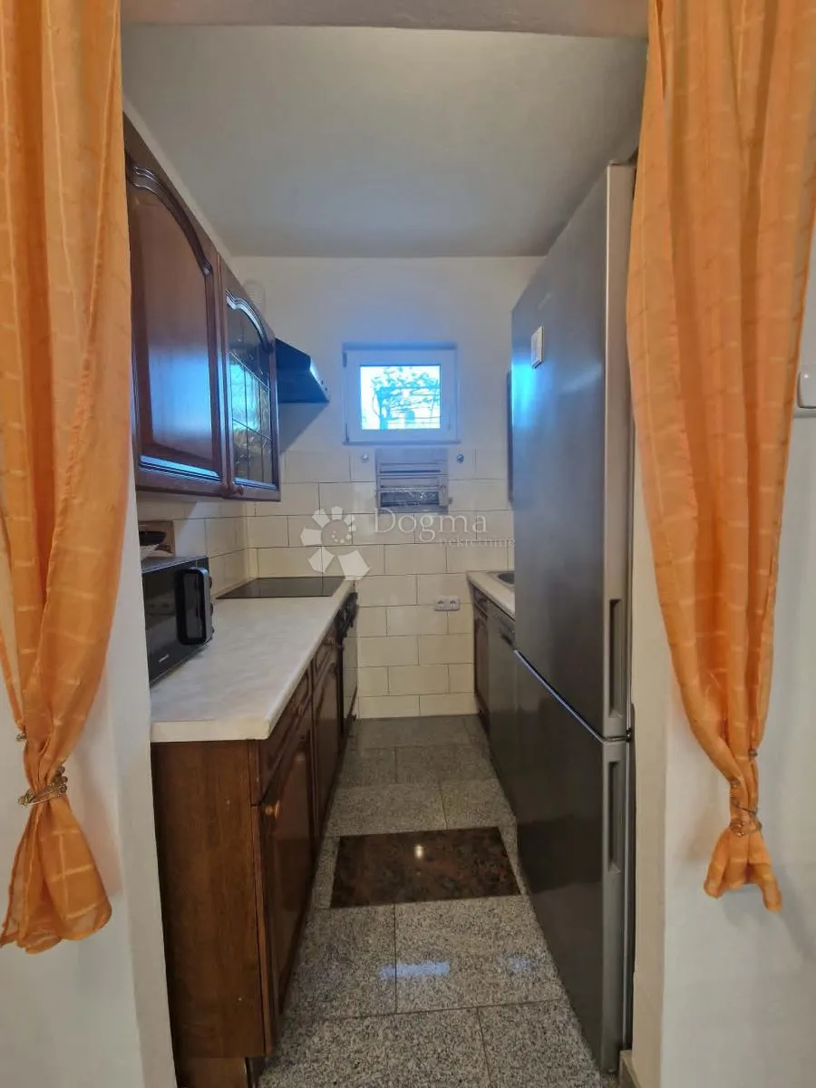vrsi - zukve - apartmanska kuća u blizini mora - slika 26