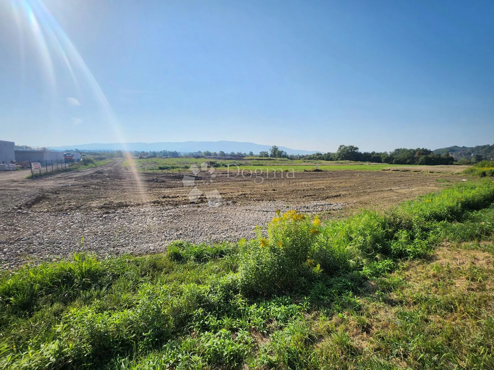 zemljište 4.176m² uz staru zagorsku magistralu - slika 1