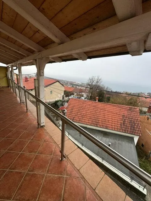 adaptirana kuća u srcu kostrene - idealna za obiteljski život! - slika 24