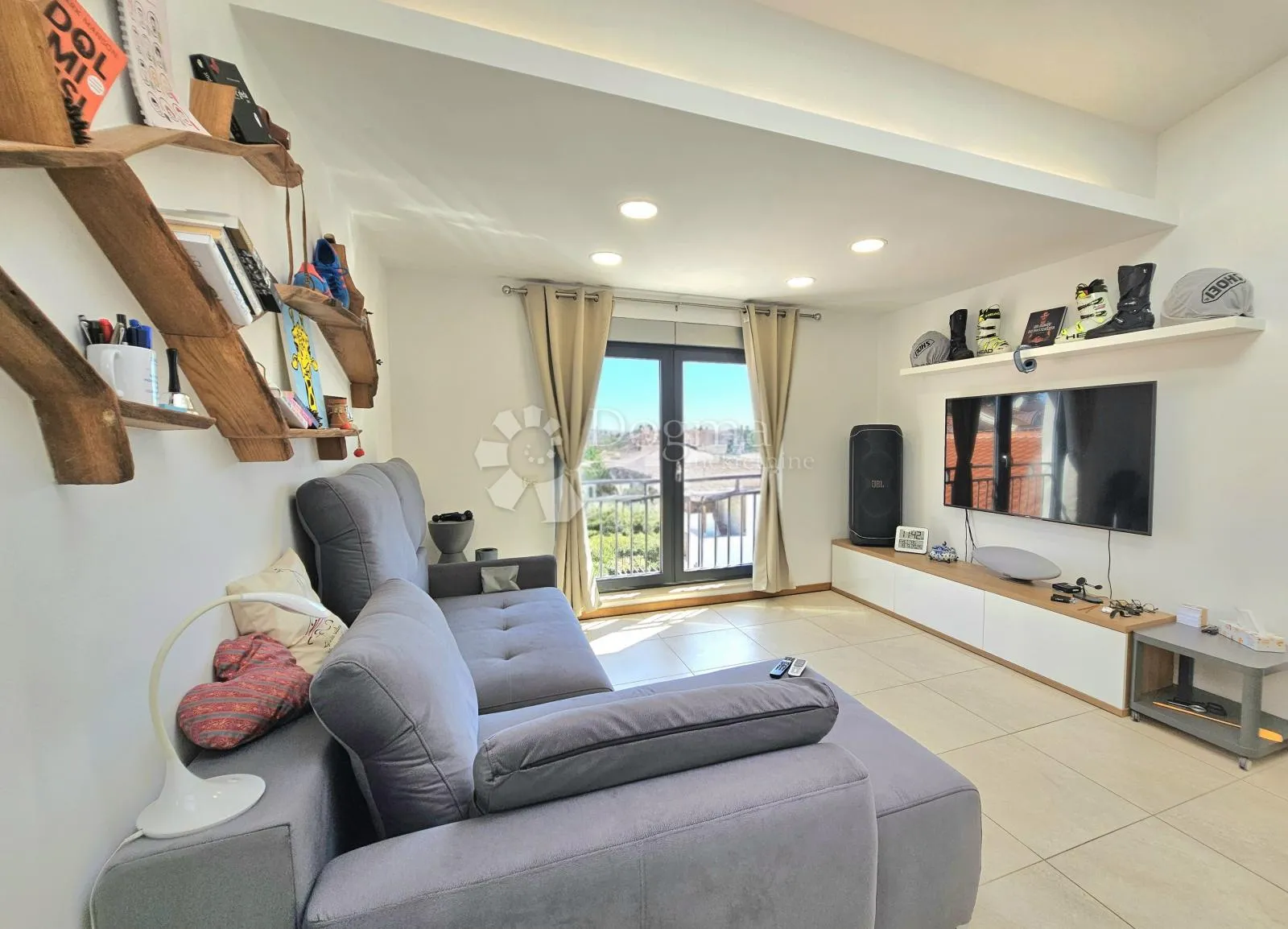 54m2, open space, 1. red do mora, pored aci marine - slika 5