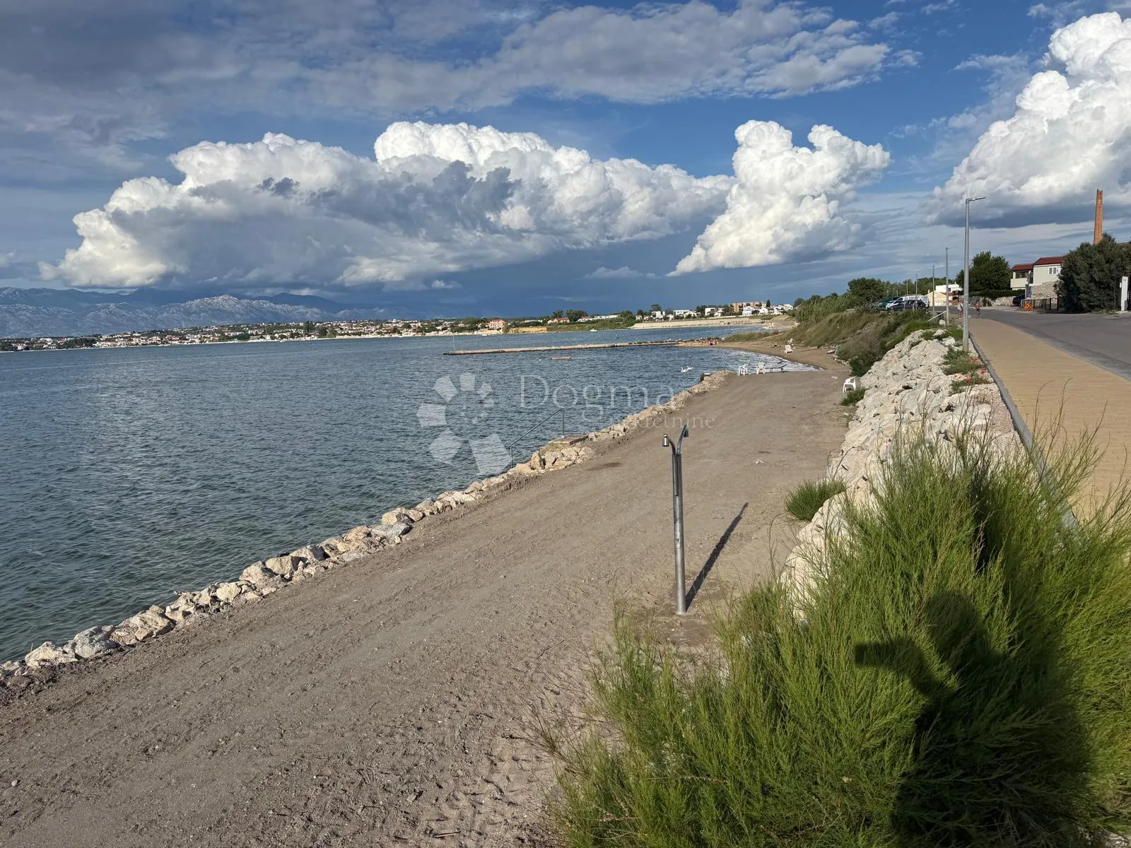 kuća prvi red do mora potencijal turizam ili restoran - slika 4