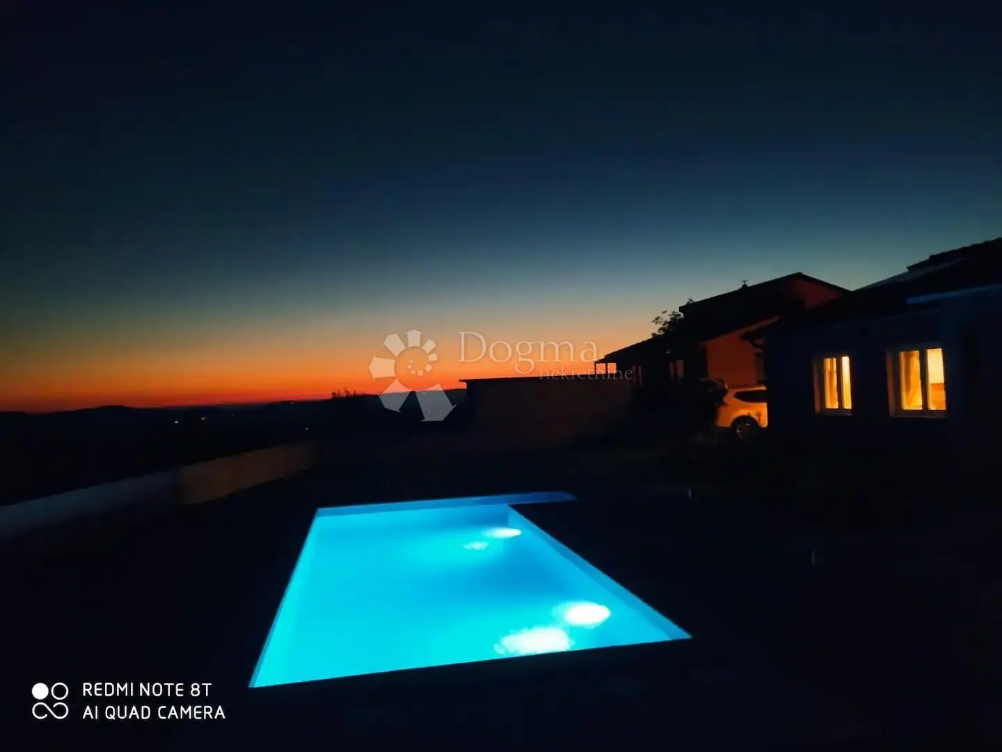 kuća s bazenom, 1000m2 okućnice, panoramski pogled - slika 35
