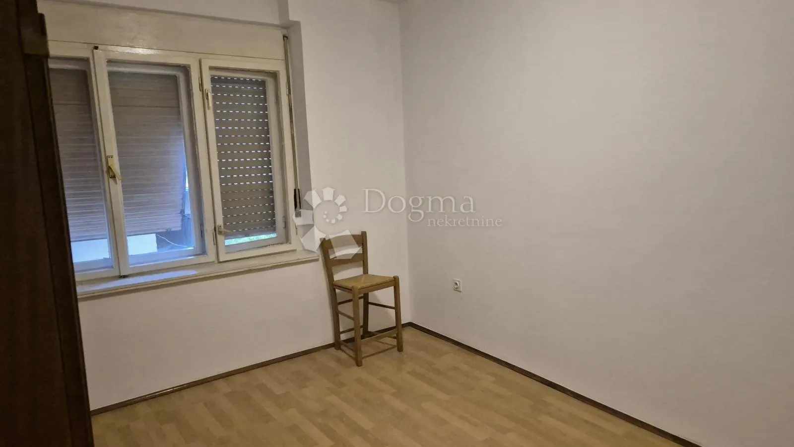 klana - studena, dvije etaže kuće, stan i pp - slika 6