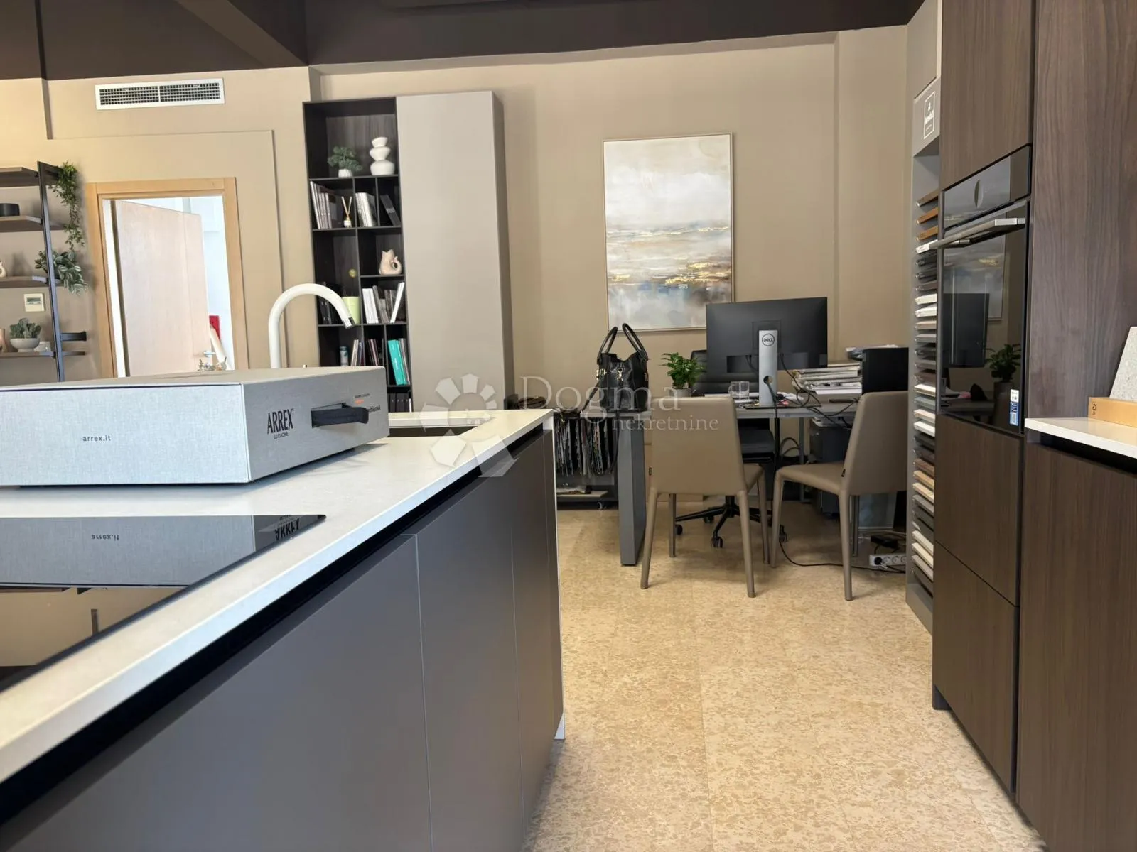atraktivan poslovni prostor novigrad 129 m² sa vlastitim parkingom i mogućnošću prenamjene u stambeni prostor - slika 13