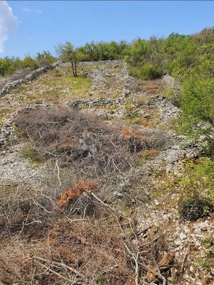 građevinsko zemljište u jadranovu - 300m od mora - slika 2