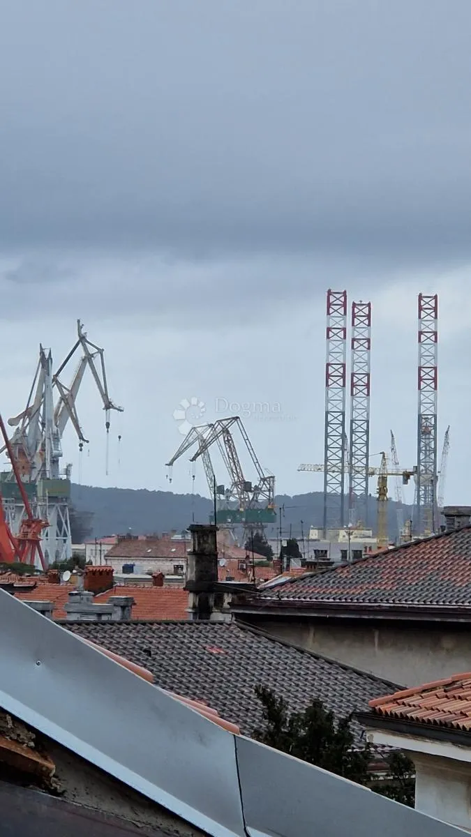 stan u srcu pule - za uživanje u svemu što grad pruža - slika 25