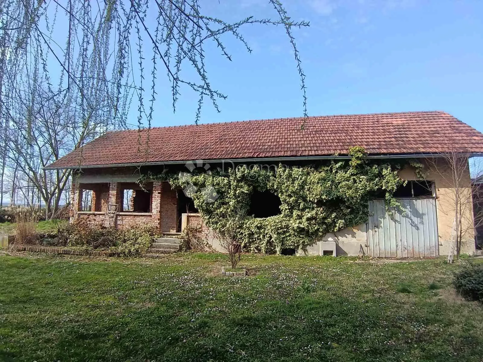 imanje s dva jezera i kućama na 23.755 m²! - slika 31