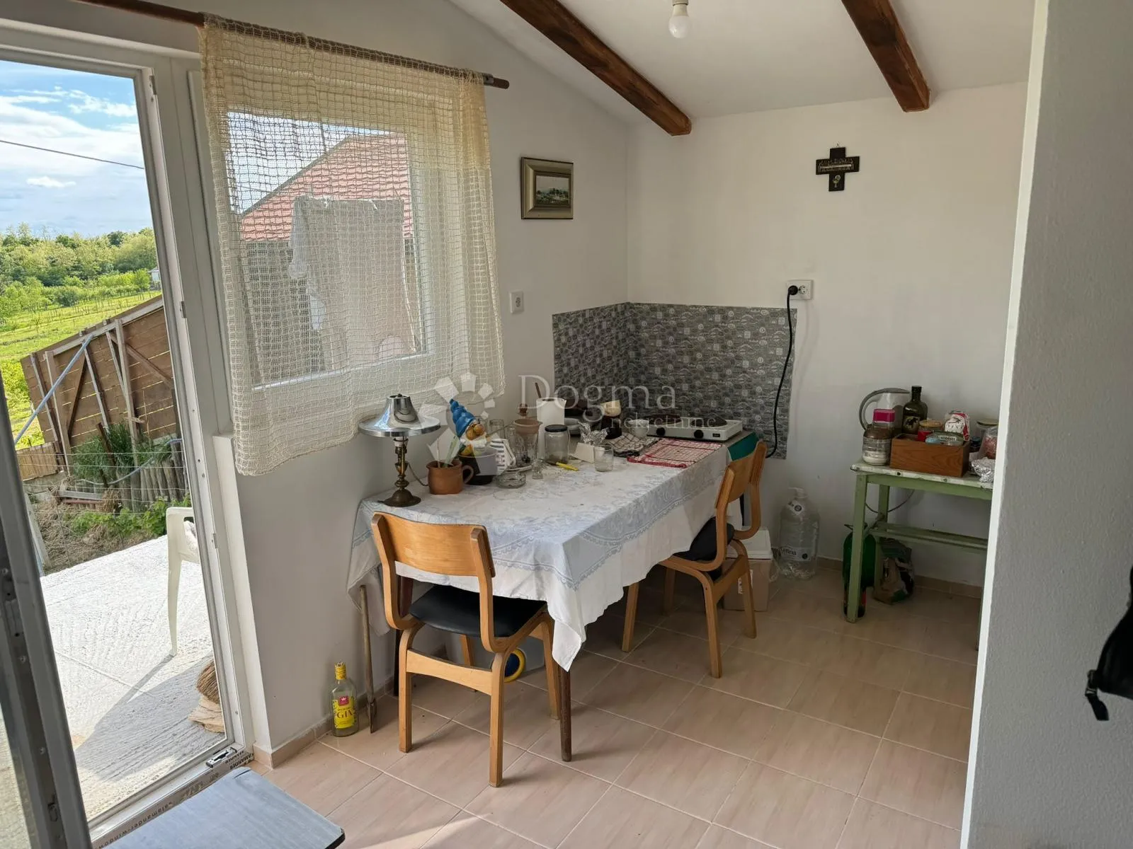 prodaja zemljišta sa vikendicom u naselju gaj-vrbovec - slika 2