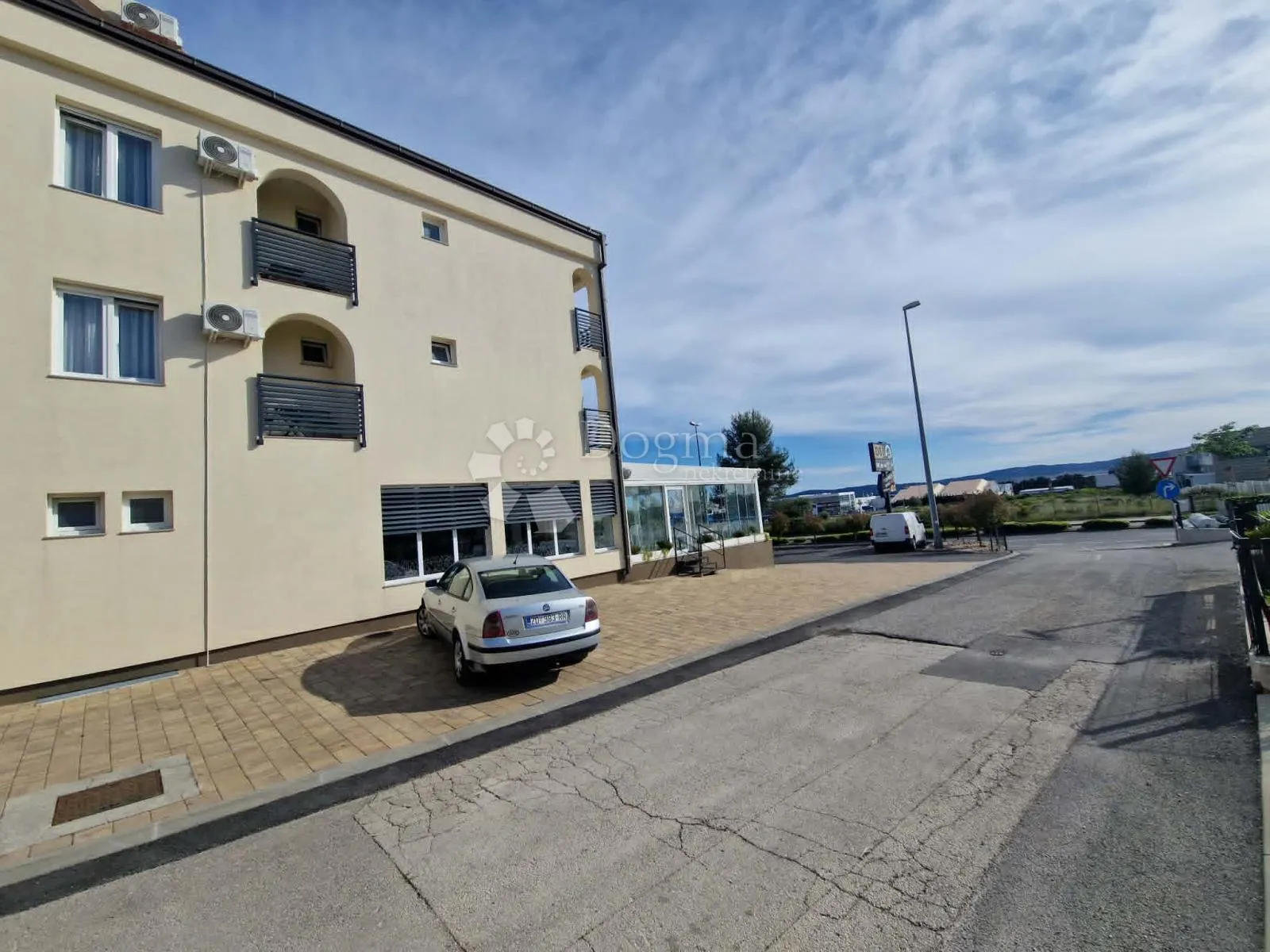 obiteljski hotel - zadar 983,38 m2 - slika 2
