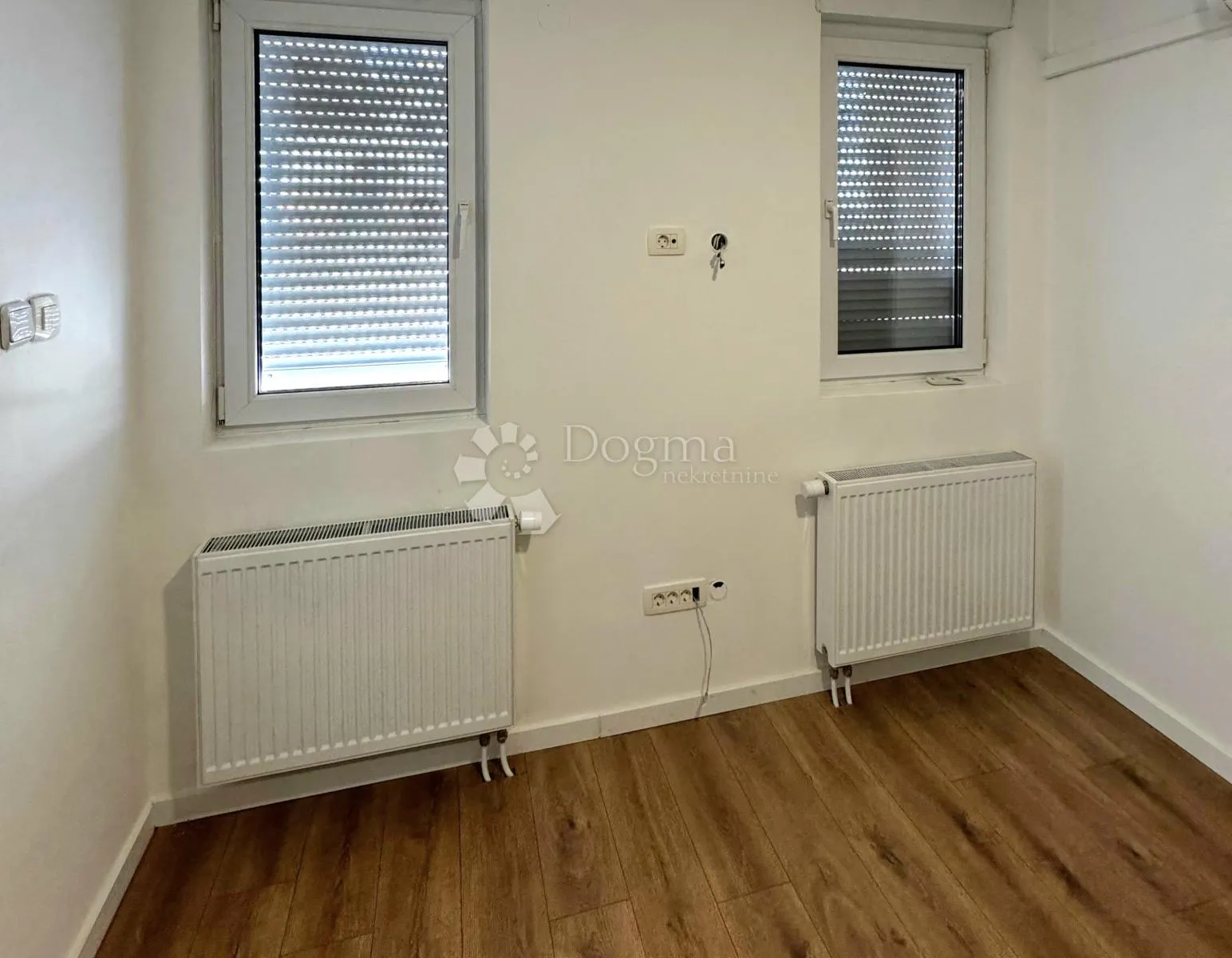 prodaja, stan, karlovac, nkp 50m² + 20m² terase, grabrik - slika 15