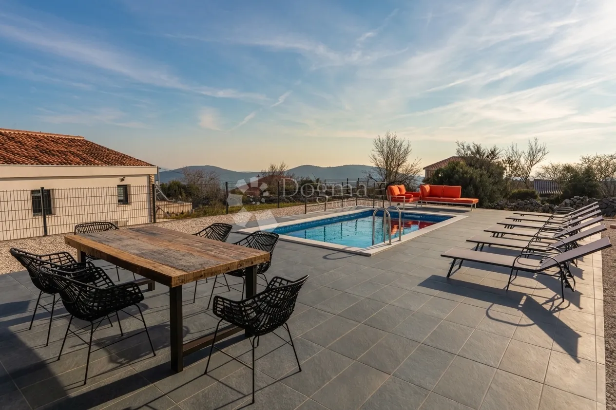 vila marina vinišče 180 m2 - slika 8