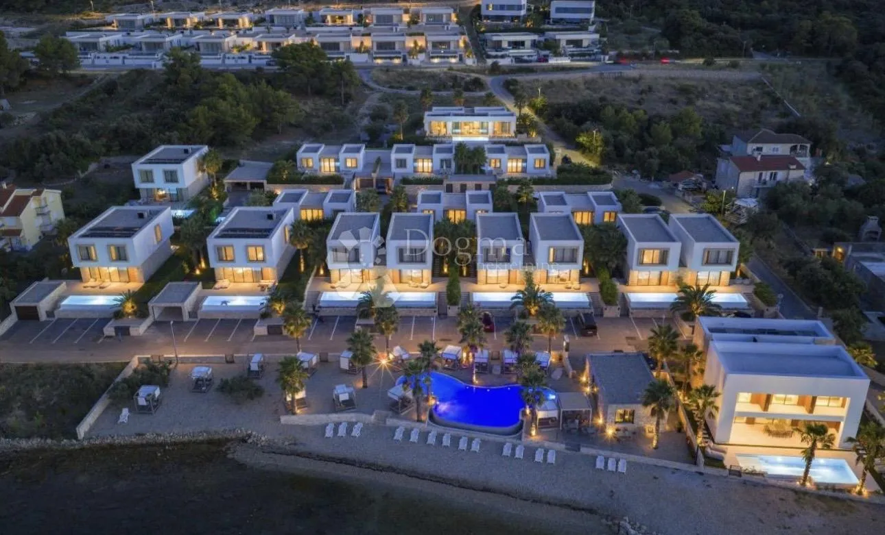 obalna rezidencija iznad standarda – moderna vila prve linije - slika 4