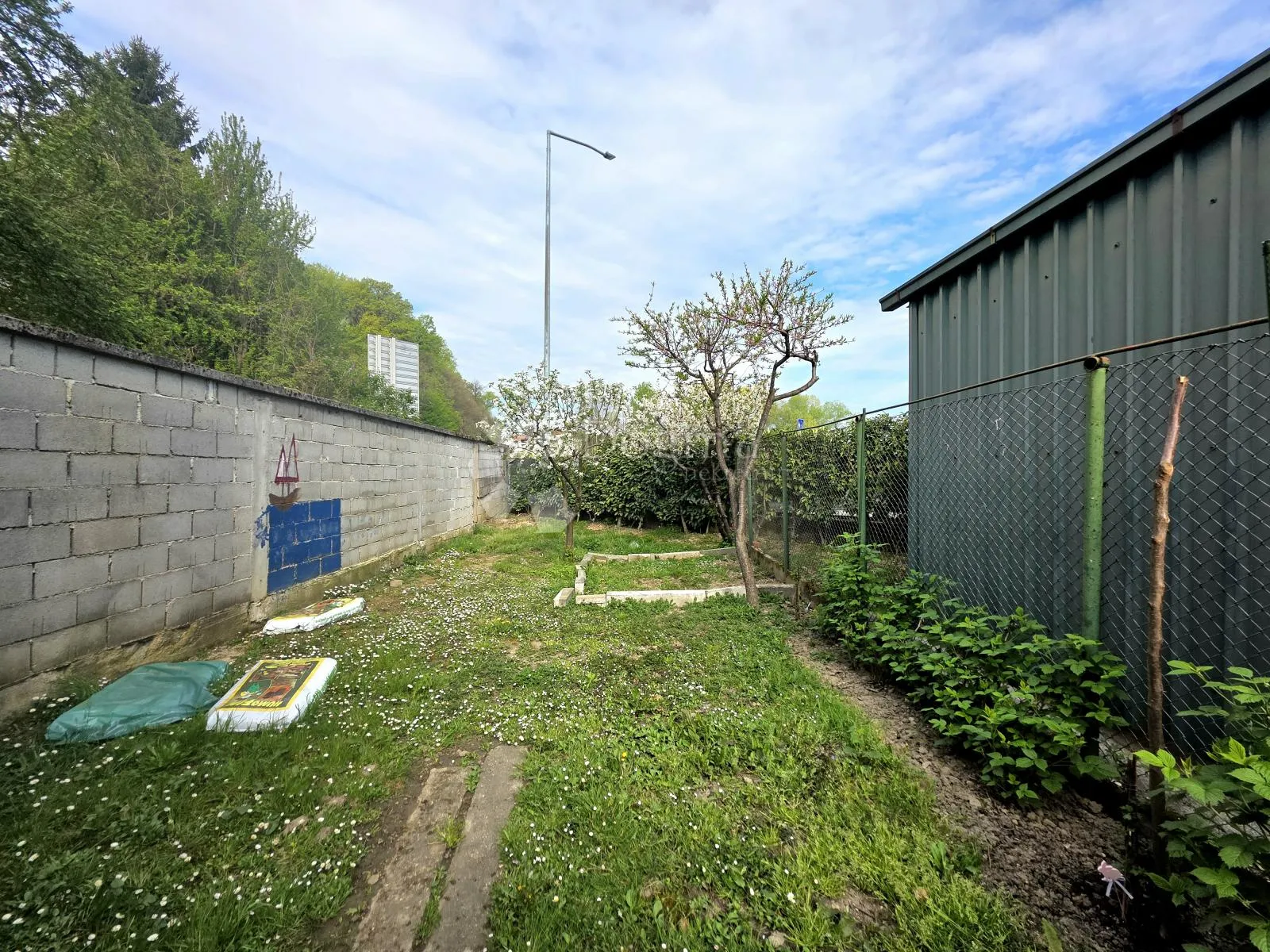 prodaja, kuća, karlovac, 115 m2, novi centar - slika 11