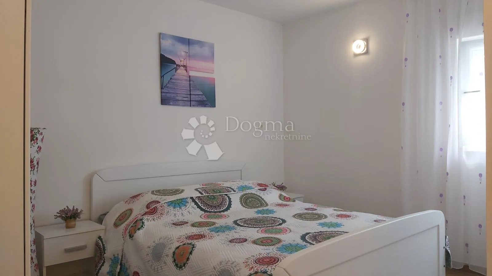 labin, prekrasna kuća u okolici labina s velikom okućnicom - slika 18
