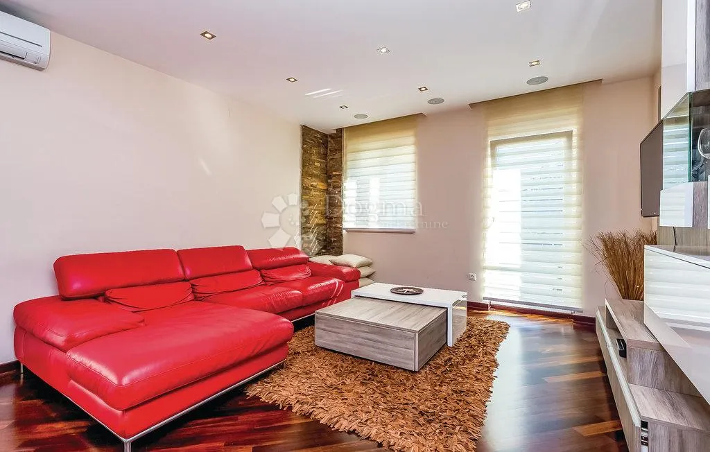 apartman 10 metara od mora sa bazenom crikvenica - slika 10