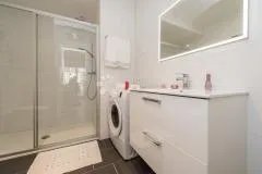 tri kuće sa bazenom u blizini mora - slika 21