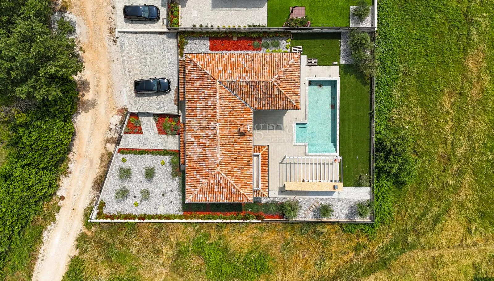 poreč okolica!! novo na tržištu!!! predivna kuća s bazenom! - slika 24