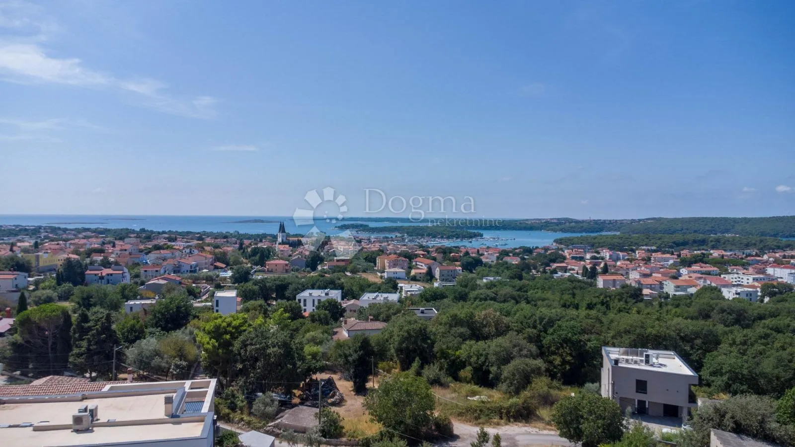 medulin | moderna vila s panoramskim pogledom na more, bazenom i garažom - slika 2