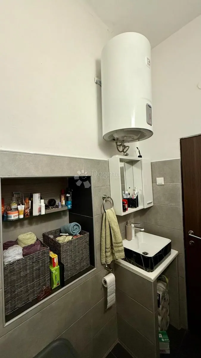 uredan dvosoban stan 55,03 m² u mirnoj zgradi s tri stana - slika 21