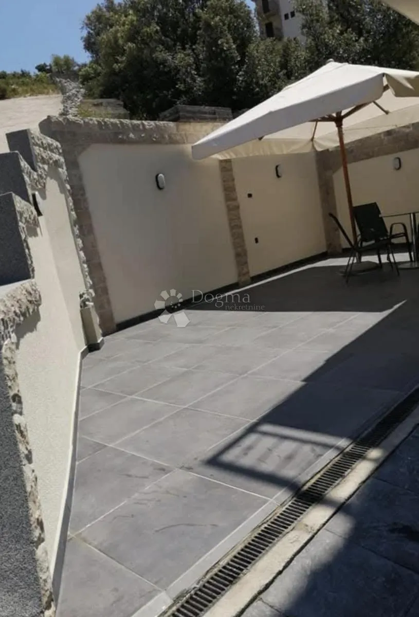 dvojna kuća sa tri apartmana, sevid - slika 19