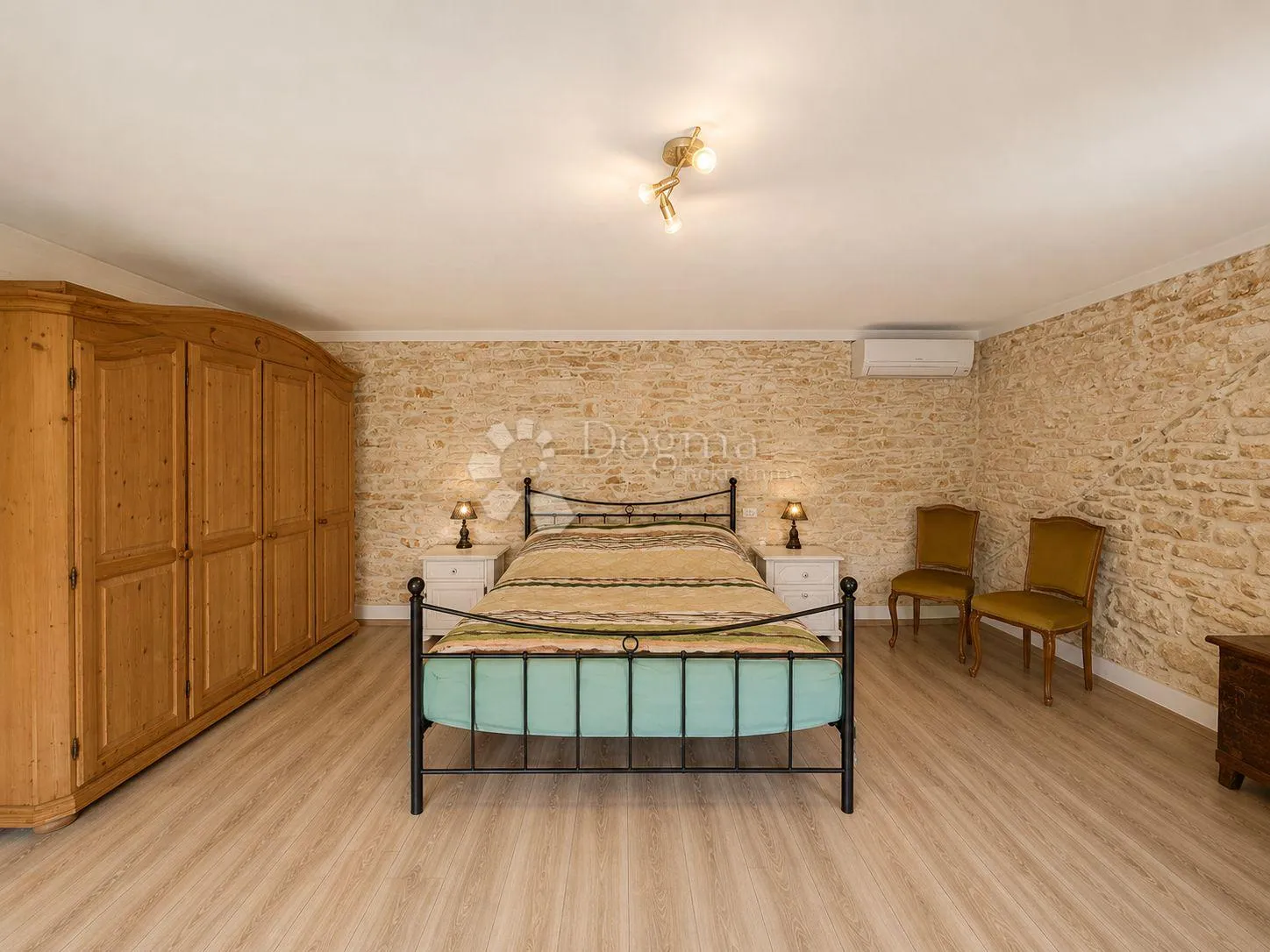 prilika! dvije kamene kuće s bazenom i pogledom na more - slika 20