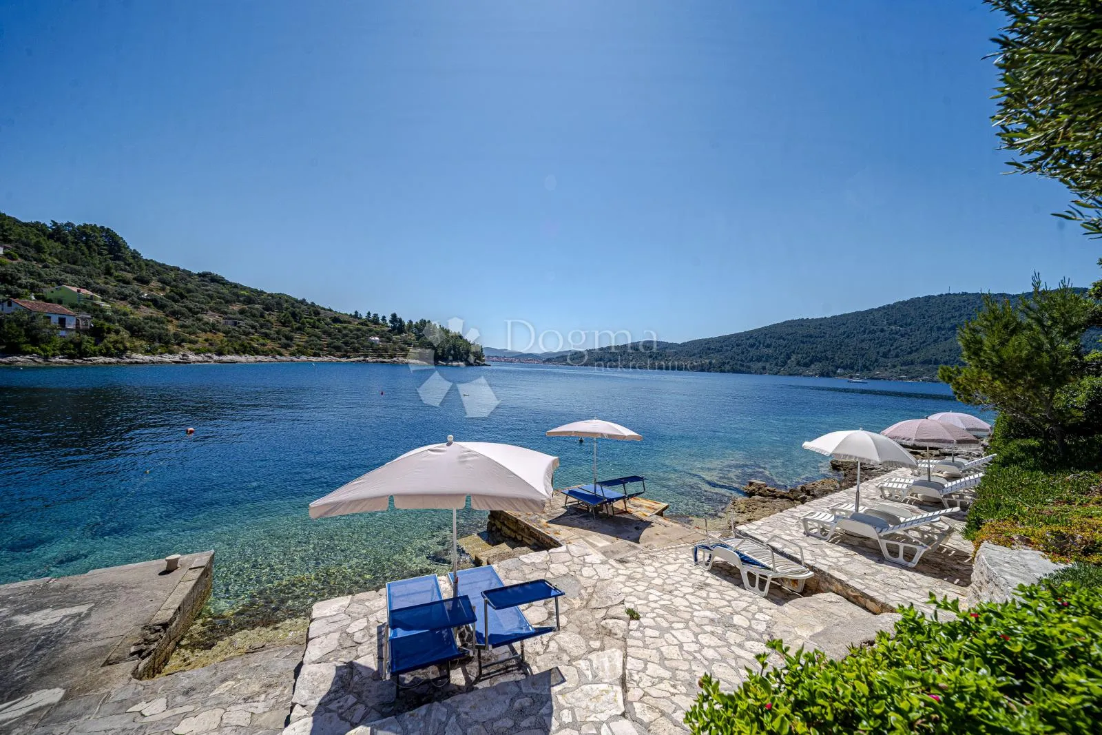prvi red do mora: samoodrživa apartmanska vila s uhodanim poslovanjem – vela luka, korčula - slika 80