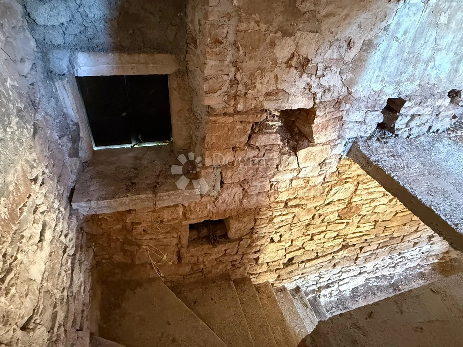 dvije kuće, baladur i stara hiža - slika 30
