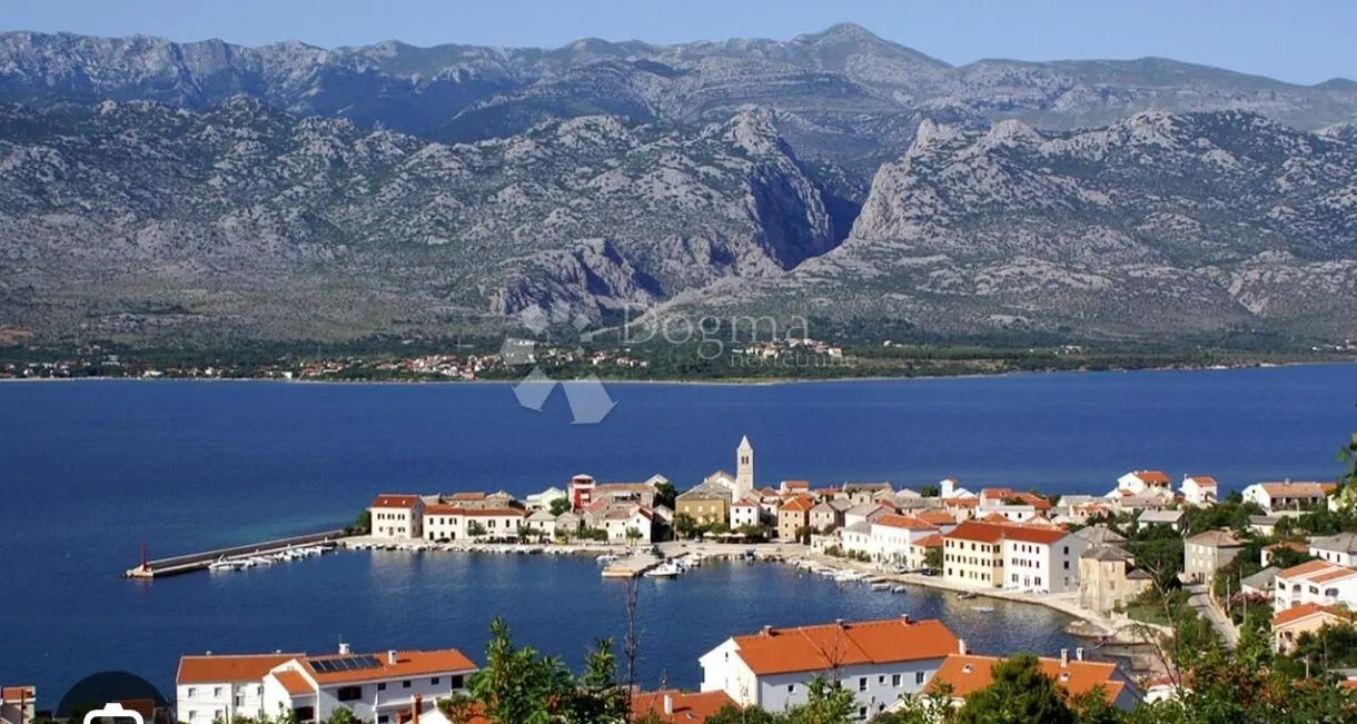 vinjerac - zemljište s pogledom na more i velebit - slika 1