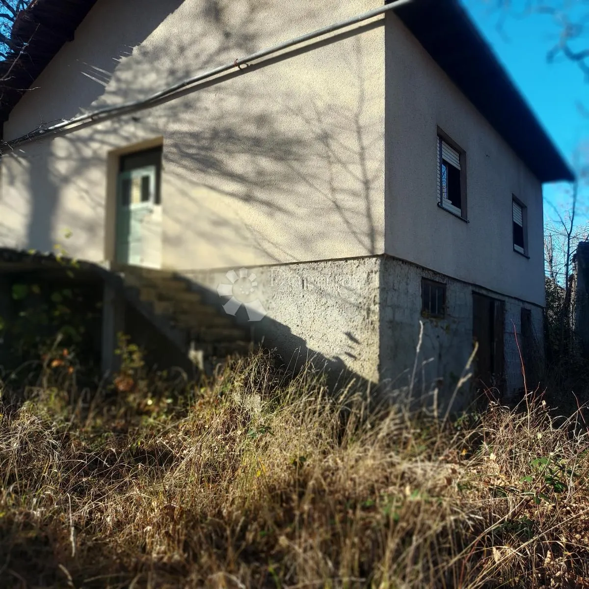 skrivena oaza mira- idilična kuća na osami okružena prirodom - slika 2