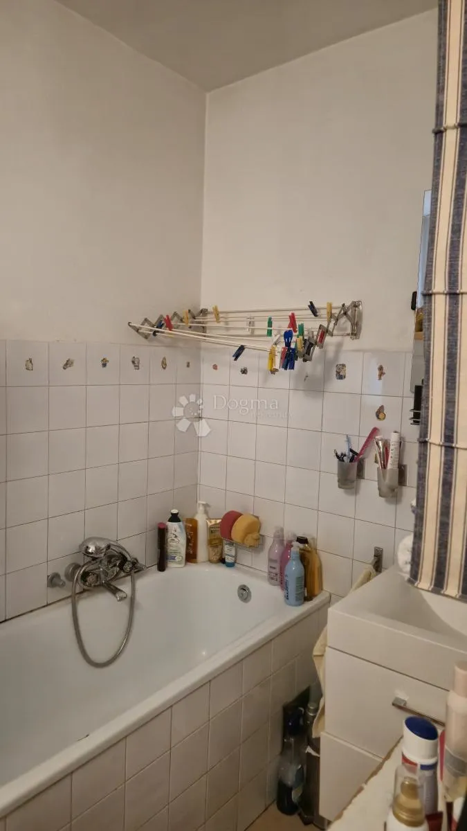 gornja vežica - lijep 2s+db stan sa odličnim pogledom - slika 16