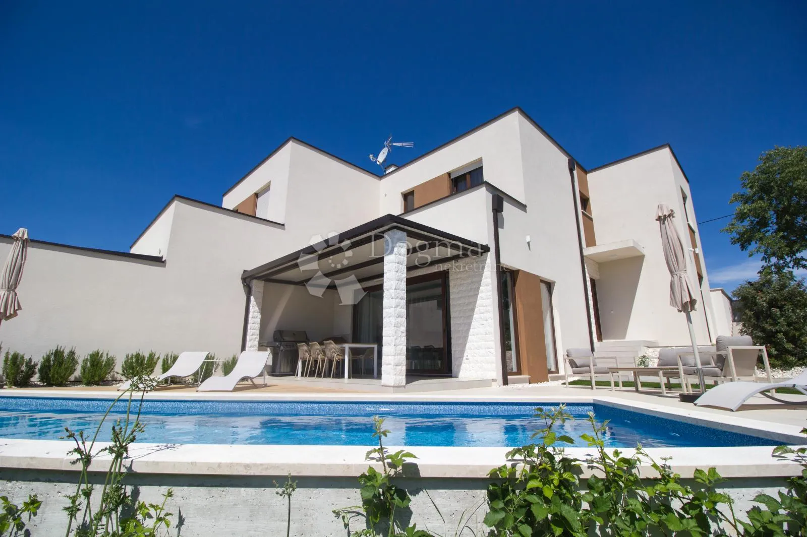 svetvinčenat: divna villa s pogledom na prirodu - slika 3