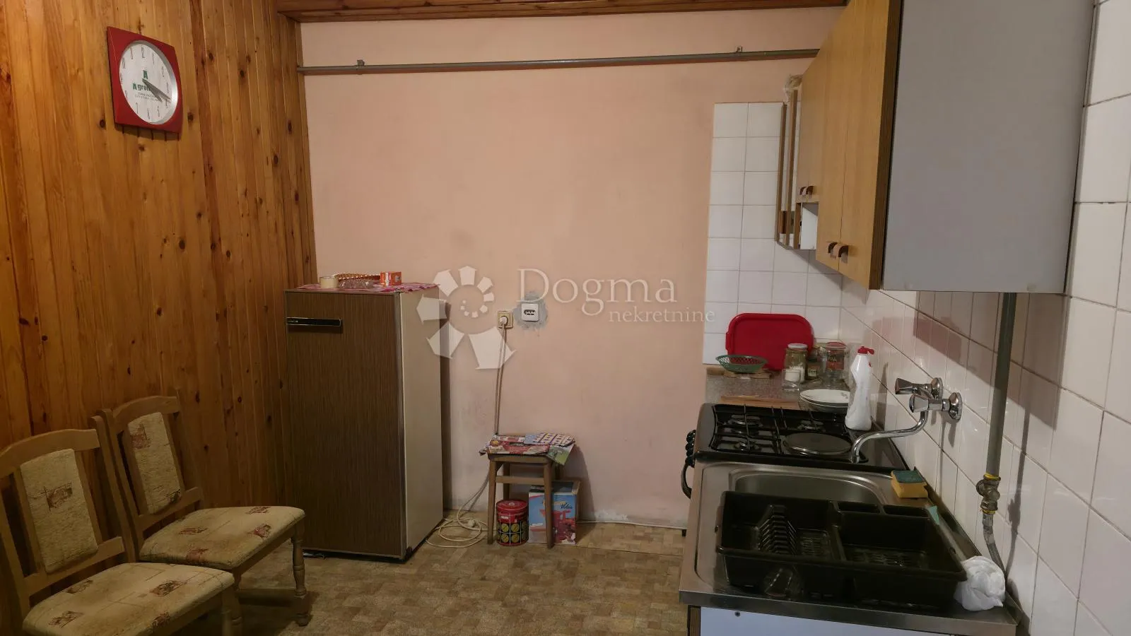 bjelovar, trg stjepana radića – kuća 280 m² s potencijalom za 3 stana! - slika 10