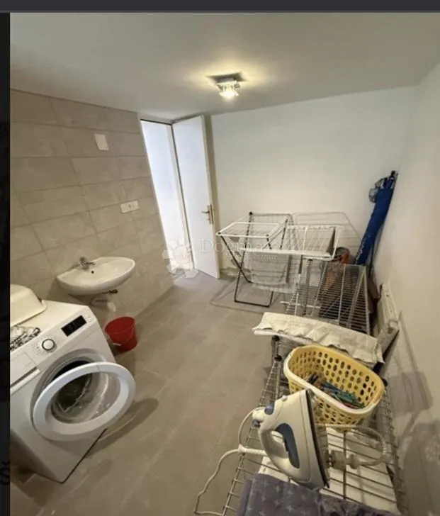 kuća sa dva apartmana, vela luka - slika 7