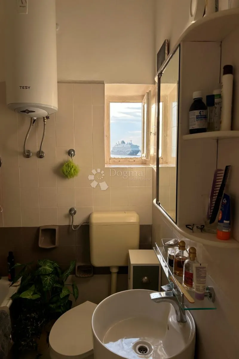 rovinj – ekskluzivno! prekrasan stan s pogledom na more - slika 27