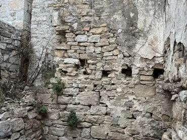 hitna prodaja! kamena starina za obnovu, kaštel sućurac - slika 2
