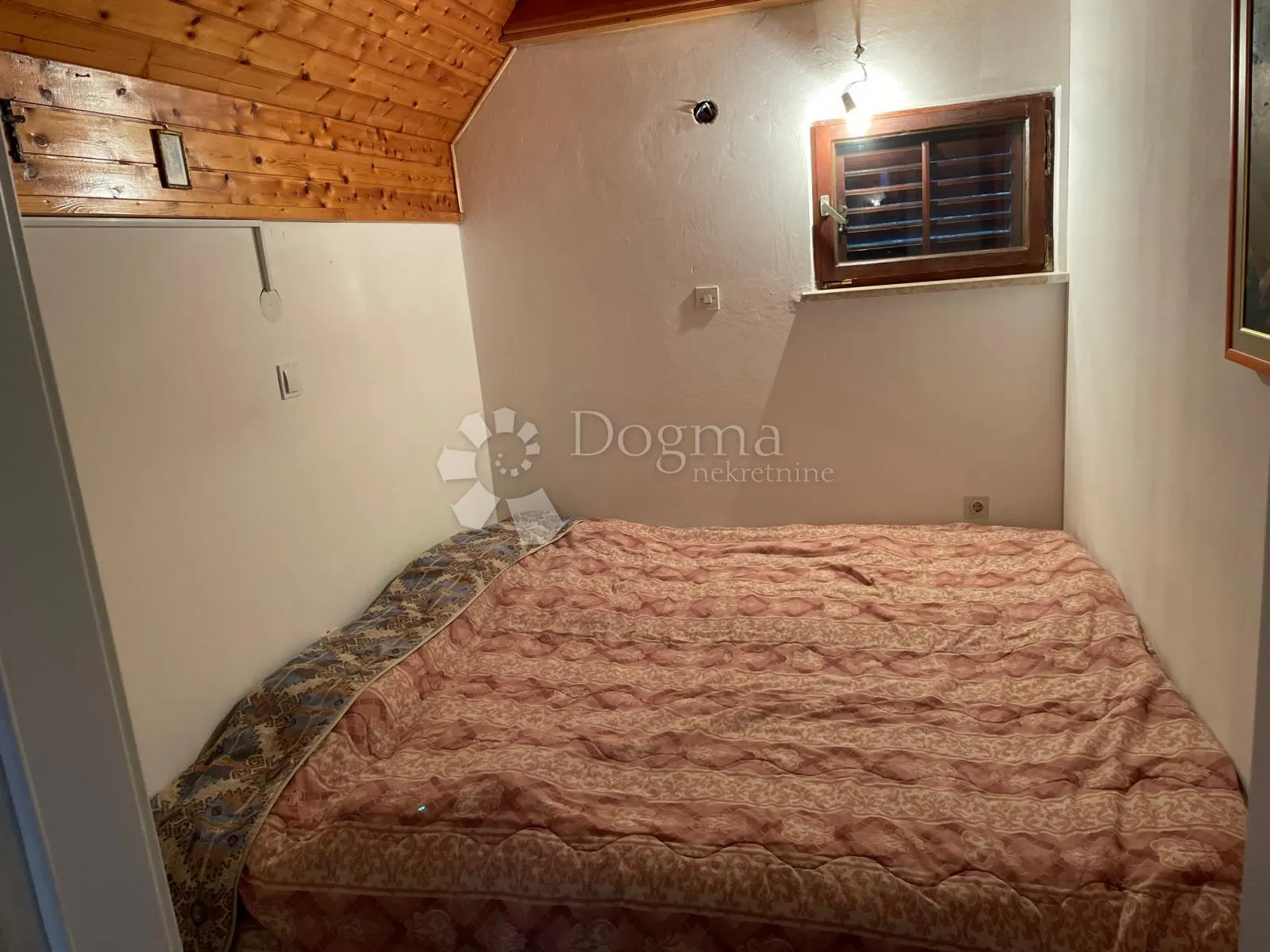 klijet s vinogradom i voćnjakom, 3814m2 - slika 12