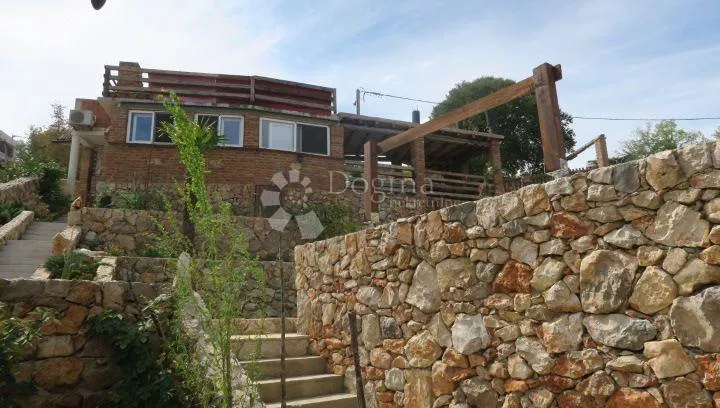 krk šarmantna kuća sa bazenom - slika 2