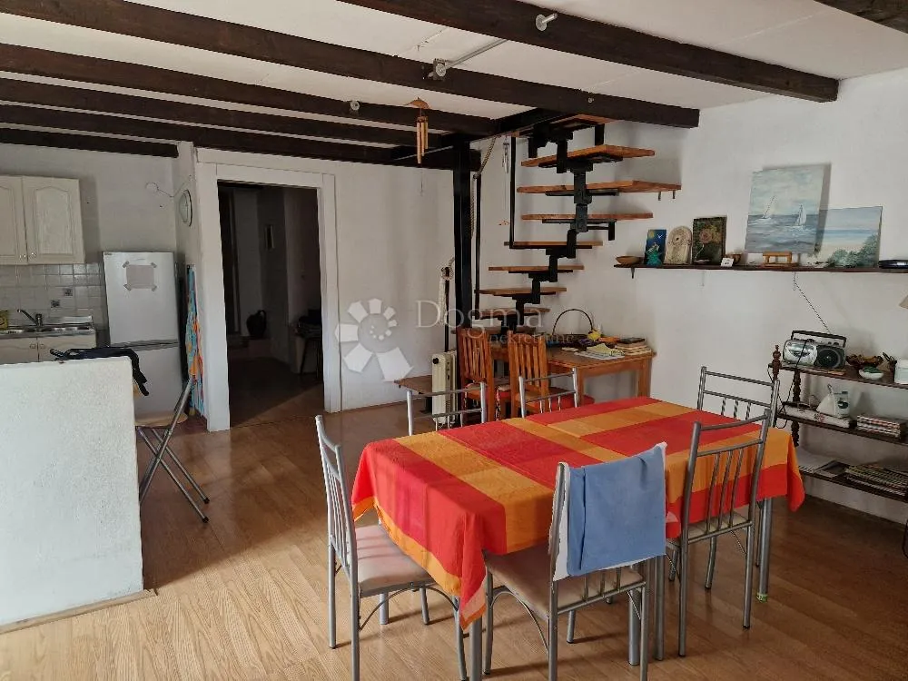 poreč centar dvoetažni stan - slika 2